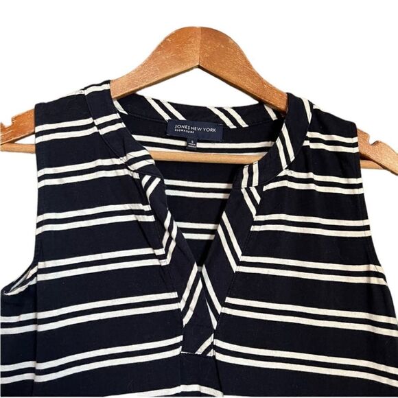 3 for $30! Jones New York navy and white tank top - Picture 2 of 11